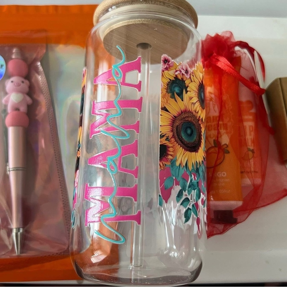 Floral Mama Glass Tumbler with Straw